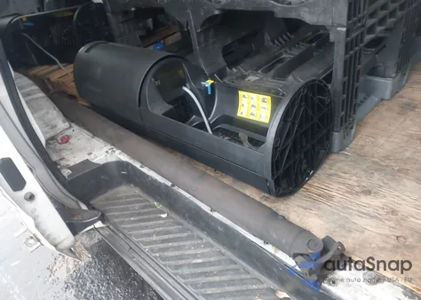 2003 Ford E-350 Super Duty Commercial/Recreational z USA, uszkodzony, nr VIN 1FTSE34S53HB97132